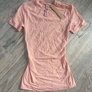 Skims Fits Everybody Short Sleeve T-Shirt in Desert Clay, XXS
